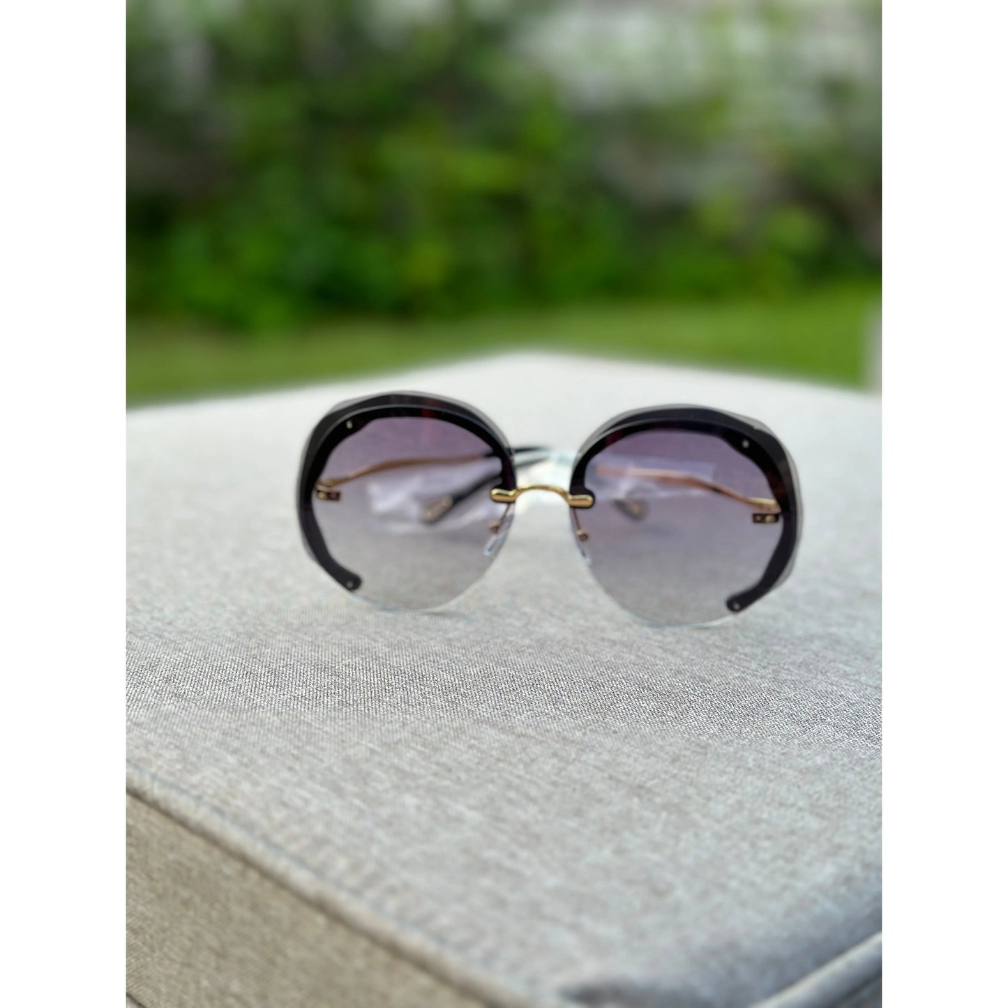 Sunnies 72